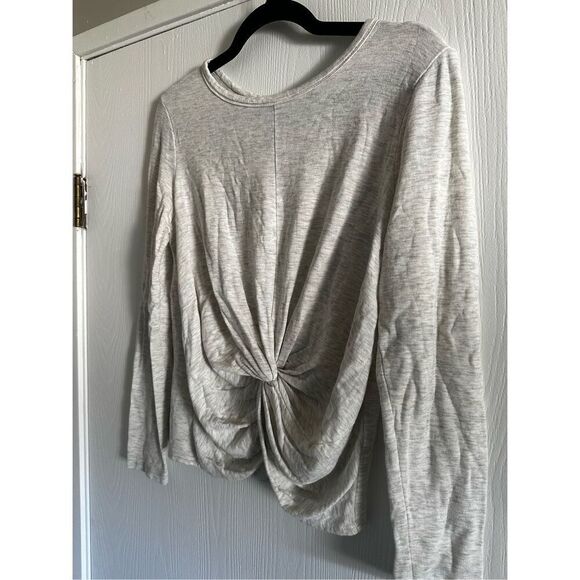 Drew Long Sleeve Soft Knit Front Knot Tee Size Medium - Picture 2 of 5